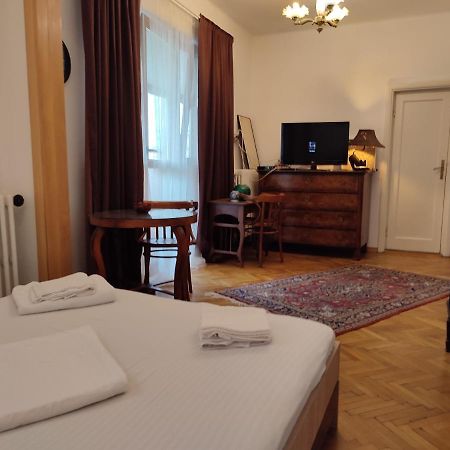 Accommodation Ateneu Palace Bukarest Exteriör bild